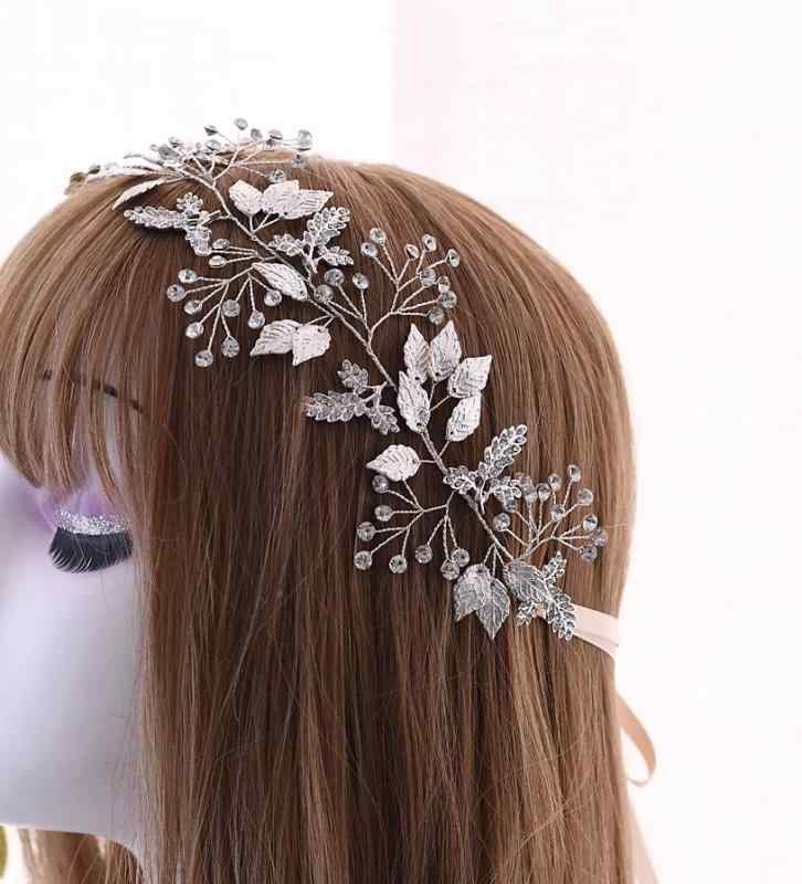 ウェディング ヘッドドレス 花 リーフモチーフ ブライダル ヘアバンド キラキラ 華やか レディース ジュエリー 披露宴 合金 白 シルバー