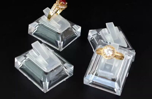 指輪 リング ディスプレイ スタンド ホルダー ピロー 展示 ジュエリー アクセサリー 透明 クリア 白 黒 アクリル プラスチック 小道具 指輪 リング ディスプレイ スタンド ホルダー ピロー 展示 ジュエリー アクセサリー 透明 クリア 白 黒 アクリル プラスチック 小道具