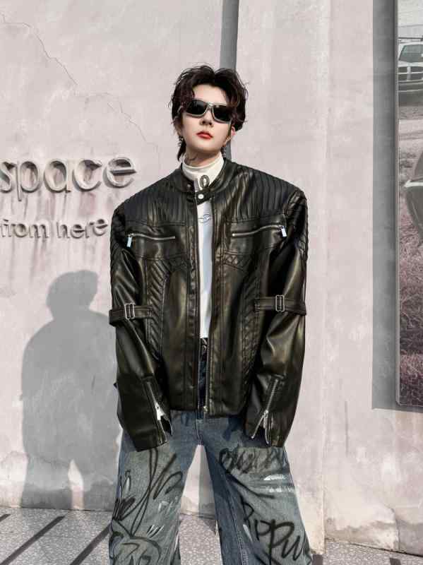 ジャケット メンズ 春秋 韓国 プリーツデザイン 個性的 アウター スタンドカラー ショート丈 ジップアップ ライダース風 かっこいい カジュアル 黒 白