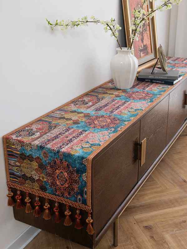 テーブルランナー ロング シェニール織 ポリエステル 40cm幅 タッセル インテリア ダイニング キャビネ..