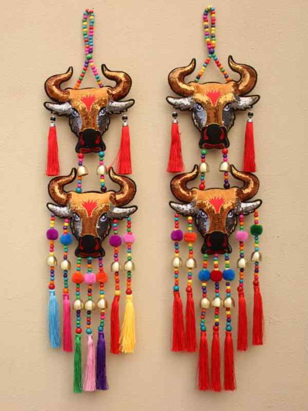 壁掛け インテリア 民族風 エスニック 飾り 刺繍 牛 頭 動物 モチーフ タッセル 吊り 下げ 装飾 レスト..