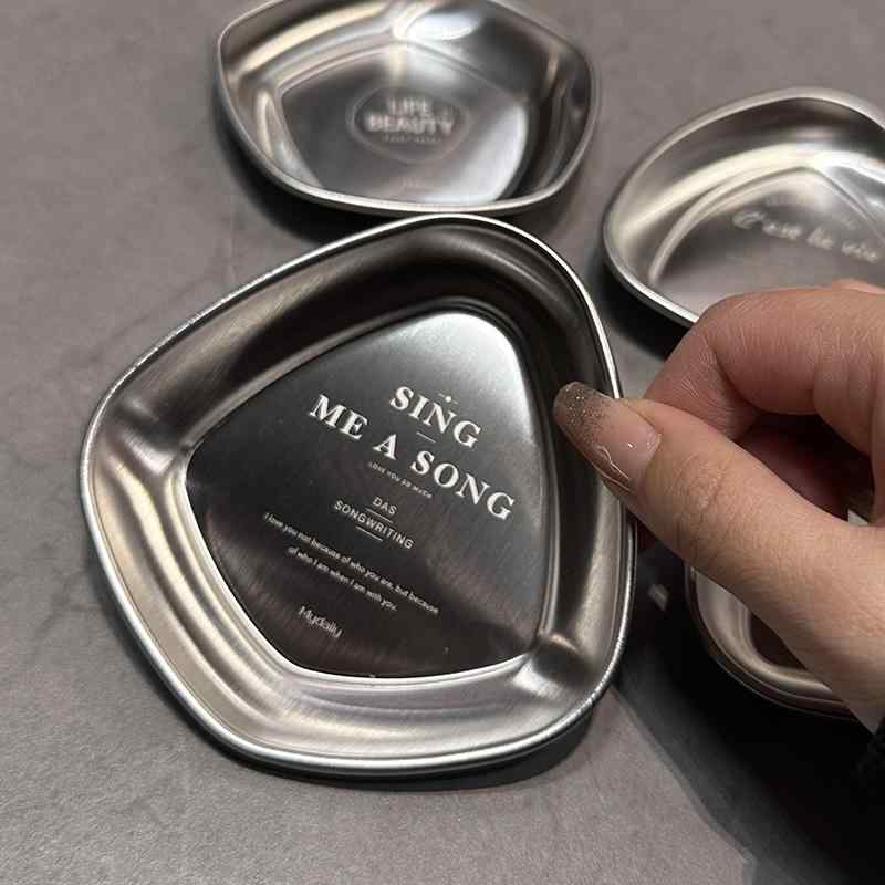 薬味皿 おしゃれ 304ステンレス ディップ ソーサー 鍋 ソース おかず 取り分け バーベキュー 焼肉 タレ シンプル 韓国 料理 キッチン 雑貨 扇 五角形