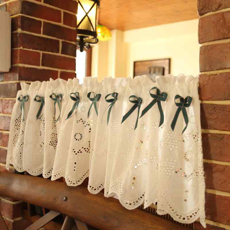 カフェカーテン カントリー 刺繍 アメリカン シンプル ナチュラル レトロ 花柄 リボン おしゃれ 白 目隠し 面ファスナー 突っ張り棒 フック リビング キッチン