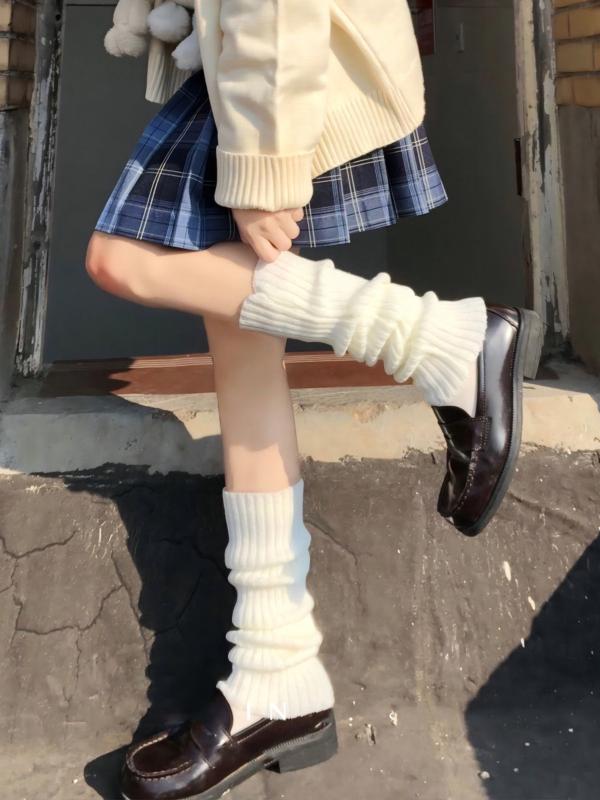 レッグウォーマー キッズ ファッション 韓国 女の子 JK ソックス カバー 秋冬 パイル ナイロン 生地 白 黒 シンプル