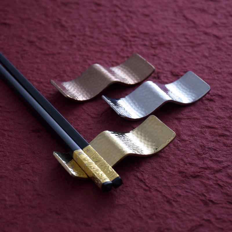 箸置き おしゃれ ハンマー パターン 304 ステンレス 鋼 ホルダー 家庭用 食器 キッチン 雑貨 シンプル ホテル レストラン カトラリー レスト