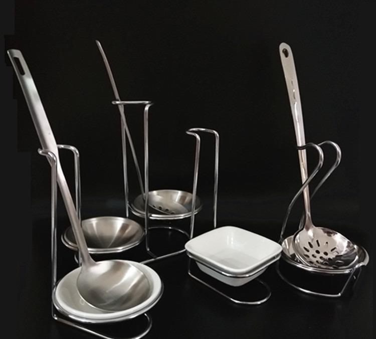 おたま スタンド 置き おしゃれ フライ返し スパチュラ スプーン しゃもじ ホルダー キッチン ツール ラック 調理 器具 用具 収納 小道具 立て 卓上 雑貨 便利 ステンレス 鋼 お手入れ 簡単 多用途 ホテル レストラン ビュッフェ シルバー