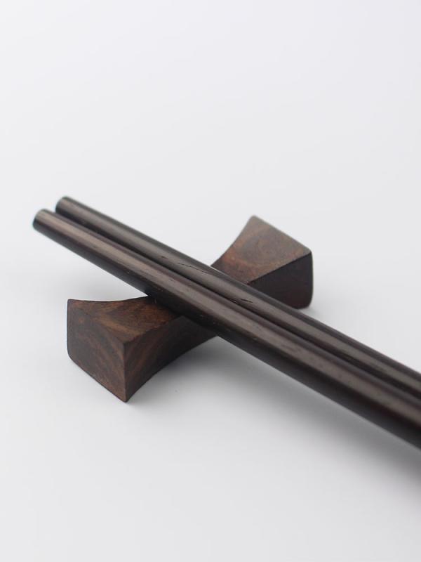 箸置き おしゃれ プチギフト 木製 和風 キッチン用品 カトラリー ホルダー レスト はし フォーク スプーン ダイニング 家庭用 雑貨 シンプル ローズウッド カメ