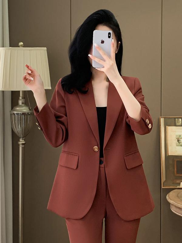 Rakuten - ジャケット レディース セットアップ パンツスーツ テーラード 春秋 ブラウン 黒 レンガ 通勤 オフィス ビジネス 長袖 ロング丈 カジュアル 低身長 高級感 ポリエステル 40代 きれいめ 上品 無地 シンプル ママ