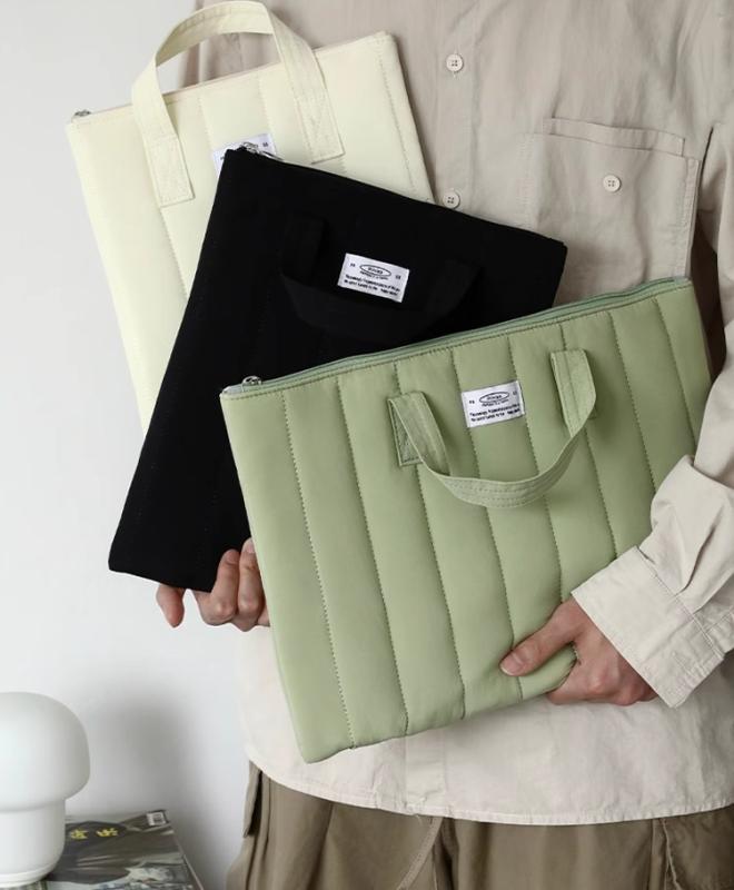 PCバッグ A4 シンプル おしゃれ キルティング ラップトップ 韓国 コンパートメント ソフト 縦 横 ポリエステル 無地 白 緑 黒