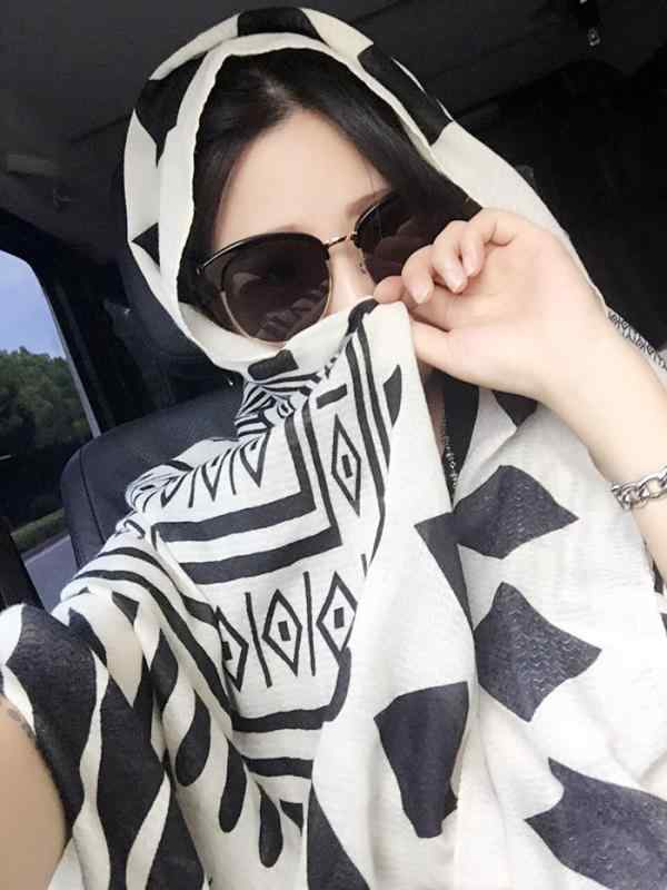 スカーフ 大判 レディース 夏 日焼け防止 ショール 幾何学模様 普段使い 旅行 ビーチ タオル ガーゼ 柔..