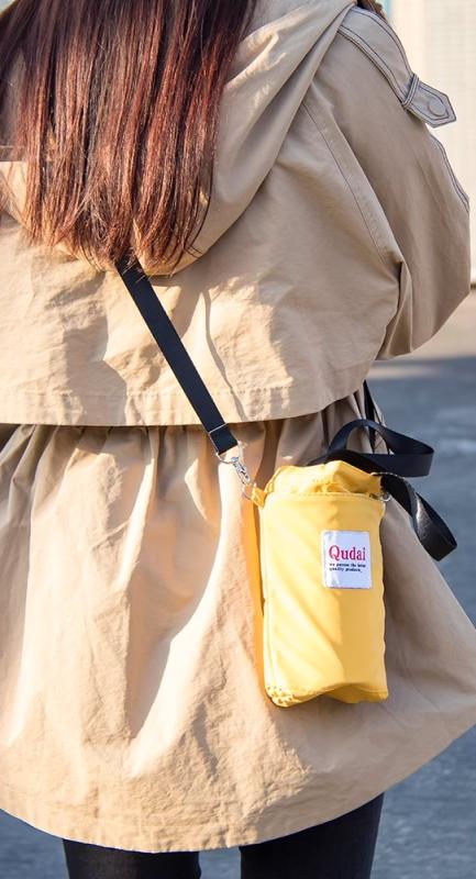 水筒 カバー ショルダー おしゃれ カップ クロス ボディ ポータブル 手持ち バッグ 保護 英字 アウトド..