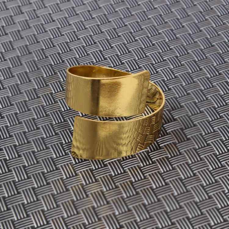 ナプキンリング 金属製 テーブル コーディネート 口布 装飾 キッチン用品 食卓 レストラン ホテル 結婚式 パーティー シンプル エレガント モダン おしゃれ 金 銀