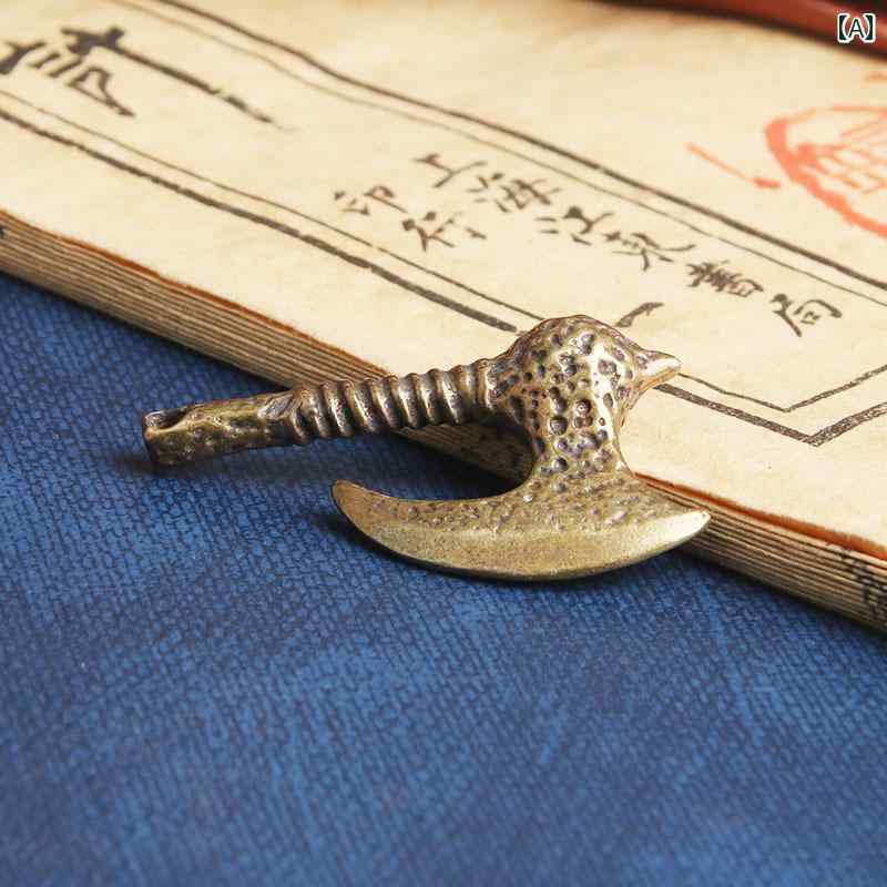 黄銅製 アンティーク風 戦斧 キーホルダー 銅装飾 ペンダント 斧型 小物 おしゃれ 鍵チャーム 地摊風