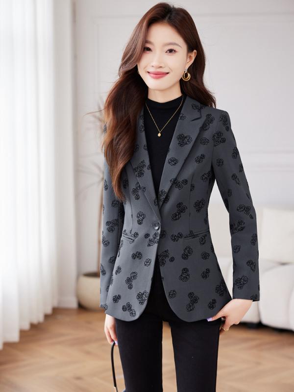 Suits For Job Interviews - テーラードジャケット レディース 秋冬 アウター スリム 高級感 エレガント きれいめ 通勤 オフィス 普段使い 上品 羽織り 長袖 ワンボタン 花柄 フラワー プリント ポリエステル ブラック グレー カーキ 40代 シンプル
