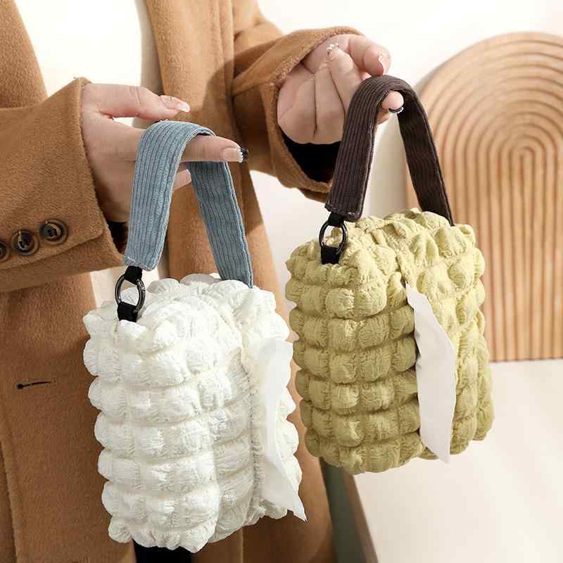 ティッシュケース おしゃれ ホルダー 吊り下げ 車 バスルーム リビング ポータブル 多用途 収納 コットン シアサッカー シンプル もこもこ 持ち手 白 黒