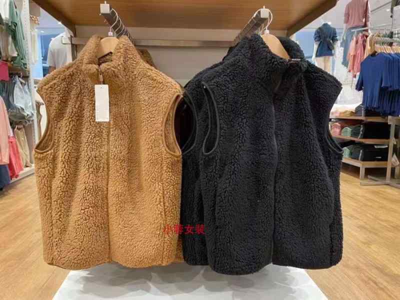 ボアベスト レディース おしゃれ 秋冬 フェイク フリースベスト ゆったり スタンドカラー 暖かい 保温性 ジップアップ ポケット もこもこ 通勤 ルームウェア チョッキ 防寒 シンプル 白 緑 黒