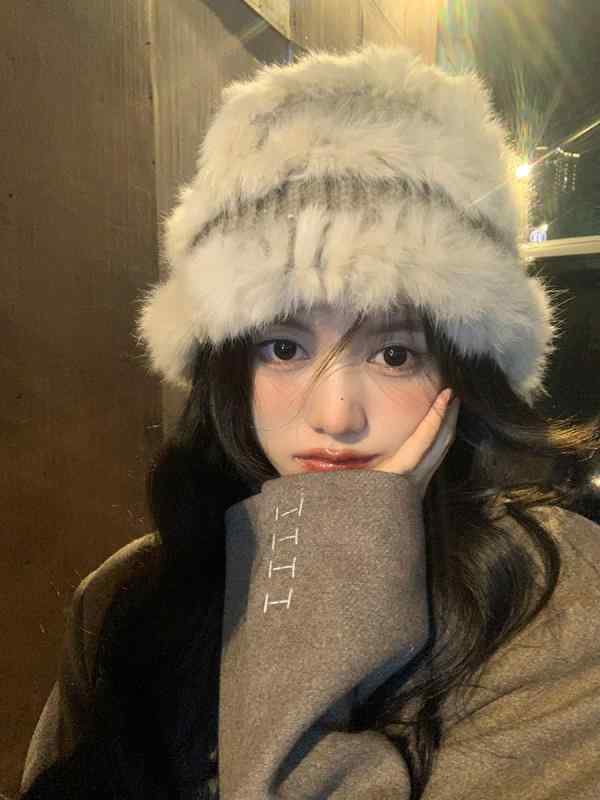 レディース 帽子 おしゃれ 秋冬 春 もこもこ ハット あったか 防寒 防風 小顔効果 耳 隠れる ウール ニ..