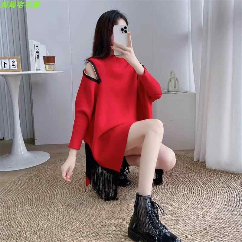 ポンチョ コート 冬 レディース マント ケープ ショール 羽織り 厚手 ゆったり 暖かい おしゃれ 秋 セーター ハイネック ファスナー ワンポイント セクシー フリーサイズ 無地 赤 黒 カーキ