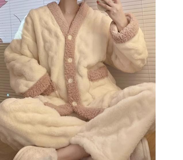 乐天商城 - パジャマ レディース 冬 あたたかい もこもこ Vネック 女性 秋 起毛 厚手 服 セット ウェストゴム 無地 ズボン かわいい ルームシューズ 部屋着 ルームウェア 旅行 白