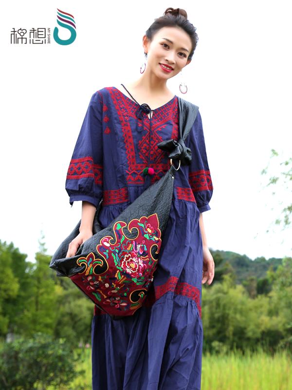 楽天フロントップ楽天市場店エスニック ショルダーバッグ レディース 大人 斜めがけ 肩掛け 大きめ 鞄 太ベルト 幅広 おしゃれ カジュアル 大容量 A4対応 クロスボディ 多用途 PU 柔らかい ファスナー お出かけ 旅行 民族 花 レトロ 刺繍 ブラック