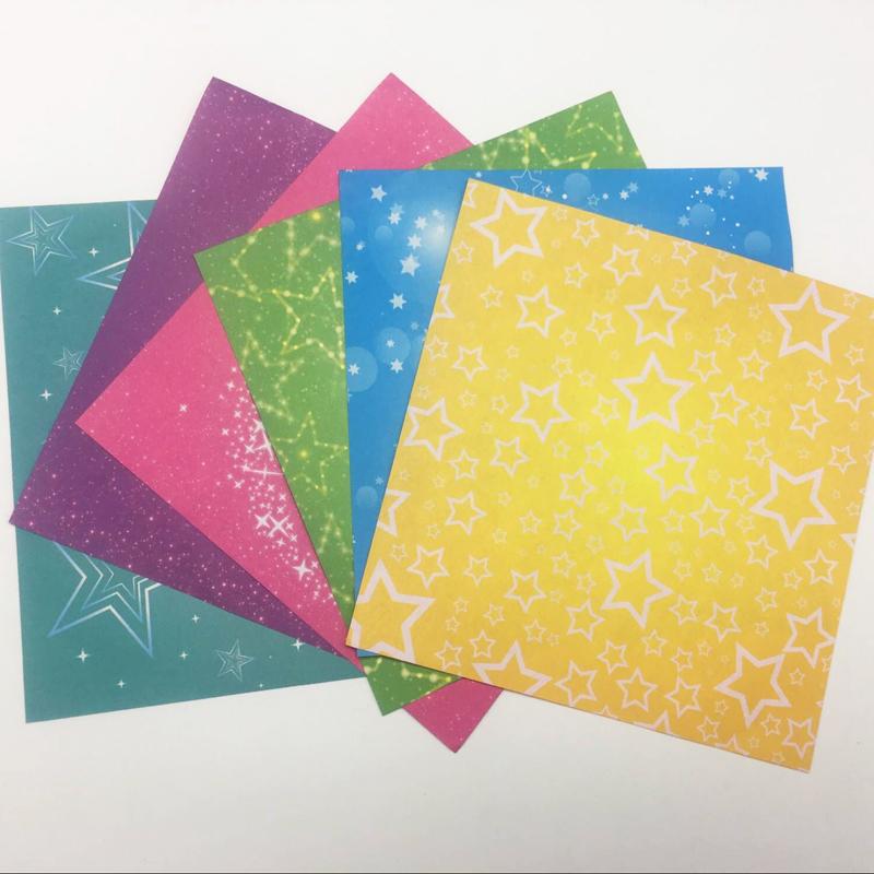折り紙 おしゃれ 正方形 星空 両面 プリント 遊び 家 手先 カラフル ピンク 紫 黄 多用途 折り鶴 景品 粗品 ギフト 知育 教育 切り絵