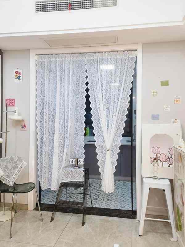 暖簾 おしゃれ シンプル ホワイト レース フレンチ ショート 波状 北欧 風 日よけ 家 インテリア 屋内 仕切り ドア 目隠し パーテーション カーテン 装飾 キッチン