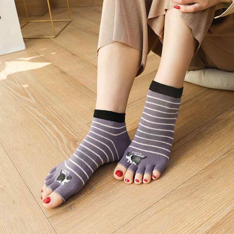 Five-Toed Socks - 5本指 レディース ソックス 春夏 オープントゥ ショート 靴下 スニーカー フラットシューズ 薄手 シンプル カジュアル スタイリッシュ グレー 紫 肌色 ネコ柄 ストライプ