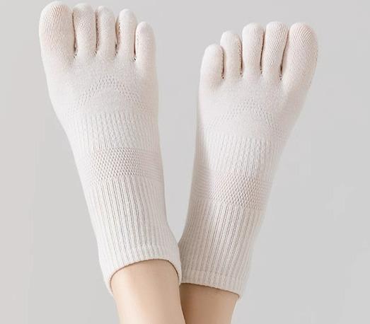 靴下 レディース 夏用 5本指 薄手 綿 メッシュ 通気性 防臭 吸汗 春秋 フリーサイズ セット ショート丈 スニーカー スポーツ 黒 白 茶(4)