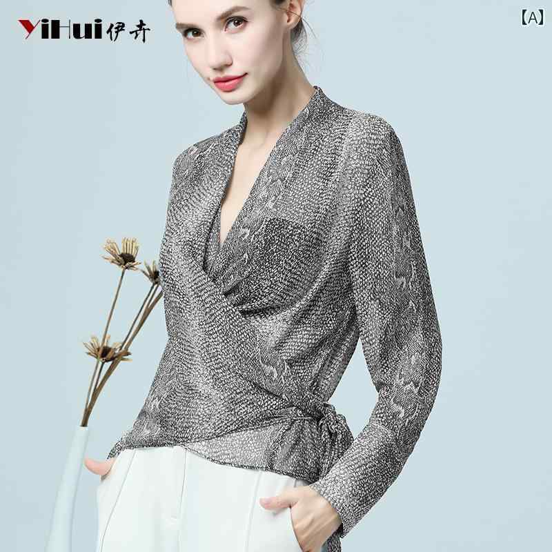 ヘビ柄 シャツ シフォン 春夏 長袖 レディース Vネック カシュクール トップス 薄手 裾結び パイソン スネーク プリント おしゃれ リゾート 旅行 グレー アプリコット