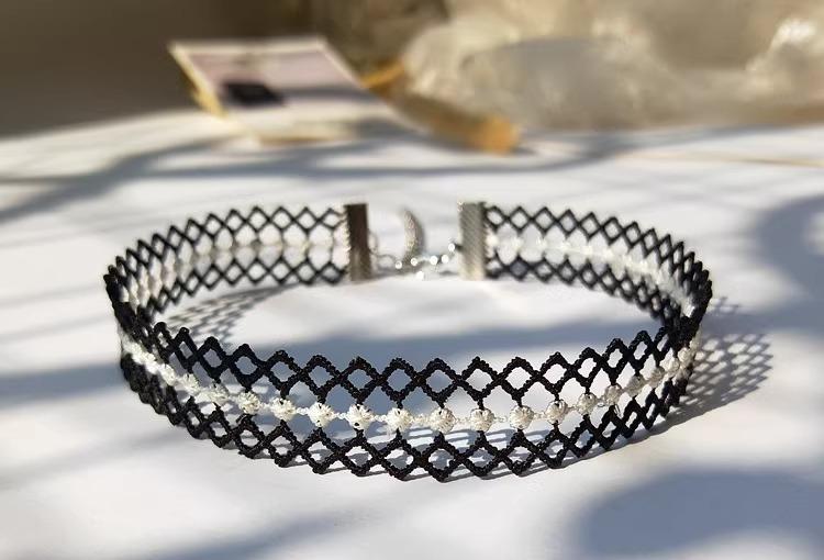 チョーカー レディース 韓国 レトロ ネックレス アクセサリー レース チェーン シンプル 大人 上品 おしゃれ パーティー 二次会 結婚式 黒