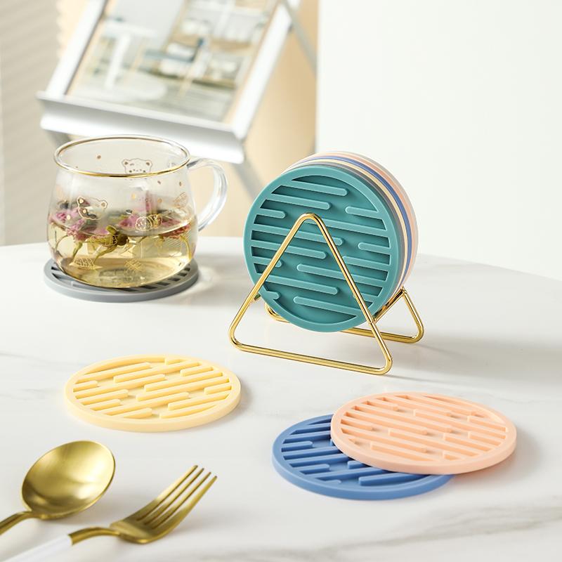 コースター おしゃれ シリコン 家庭用 キッチン用品 マット 鍋敷き スタンド 厚手 火傷防止 高温耐性 滑り止め 柔らかい お手入れ簡単 北欧 ラウンド 緑 ピンク 青