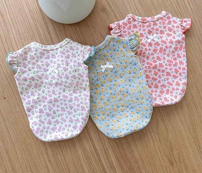 犬 服 夏 タンクトップ 通気性 薄手 柔らかい 袖なし 涼しい 抜け毛防止 フリル 小型 ペット ドッグウ..