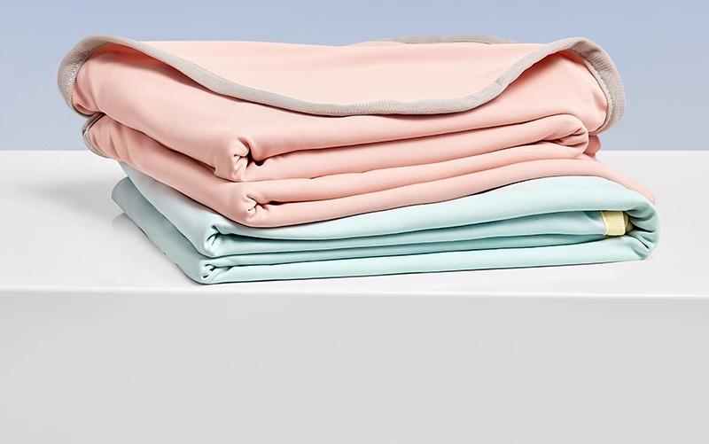 薄掛け布団 夏 涼しい 快適 涼しい ひんやり お昼寝 寝室 大きいサイズ ブランケット タオルケット 青 紫 シンプル 無地 アイスキャンディー 収納袋