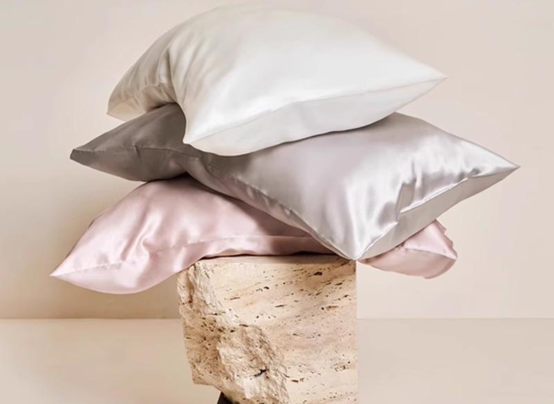 夏 枕カバー 涼しい ひんやり 接触冷感 快適 通気性 柔らかい 滑らか 光沢 寝具 シングル ピローケース シンプル エレガント グレー 緑 青 無地