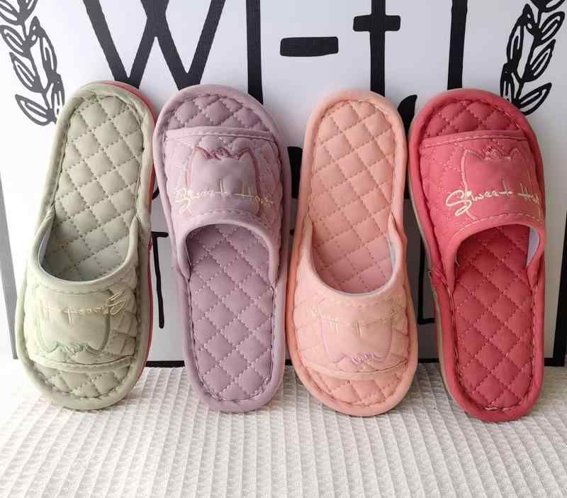スリッパ レディース メンズ 大人 綿 厚手 韓国 オールシーズン 静音 柔らかい ルームシューズ リビング 滑り止め キルティング シンプル おしゃれ 赤 紫 ピンク