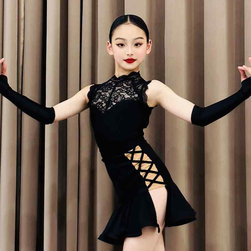 ラテン ダンス 衣装 子供 女の子 春夏 ホルターネック ノースリーブ レース ワンピース 通気性 肌に優しい 吸汗性 柔らかい 快適 レッスンウェア 競技着 ...