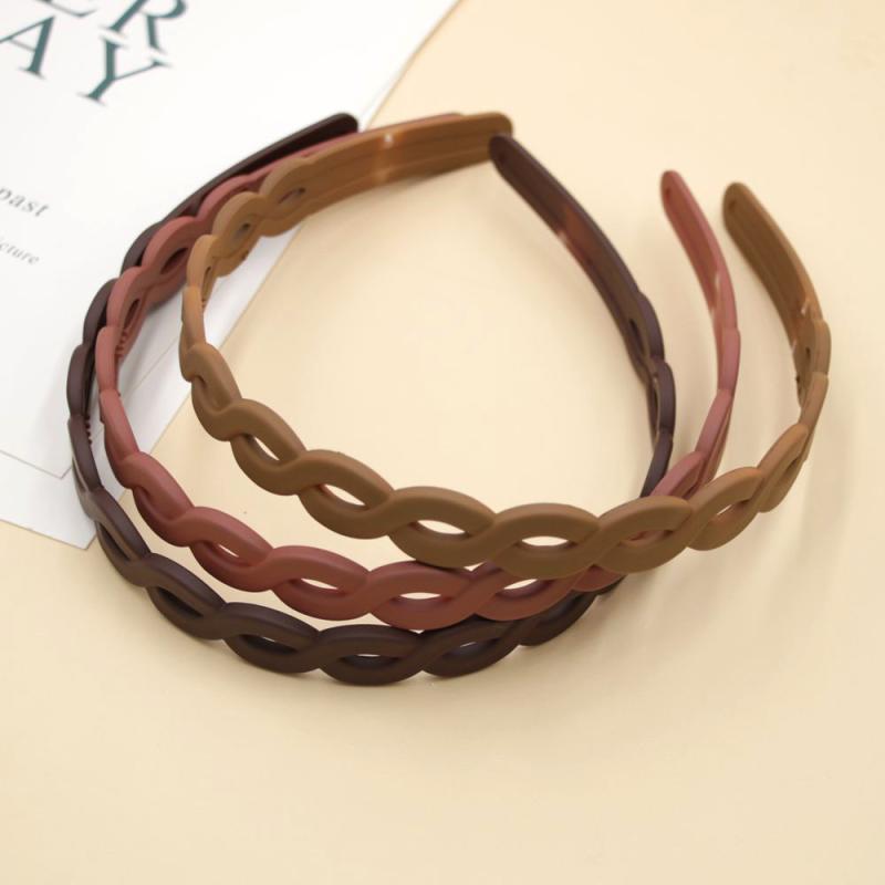 ヘアアクセサリー カチューシャ レディース シンプル 大人 韓国 髪バンド 小物 滑り止め おしゃれ オフィス 自宅 お出かけ ピンク 青 黒