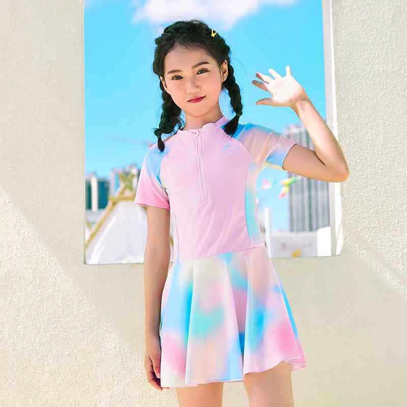 キッズ 水着 女の子 ワンピース スカート プール 海 温泉 水泳 スイミングウェア 水遊び かわいい 夏 日焼け防止 快適 通気性 裏地 半袖 ハーフジップ ピンク 青