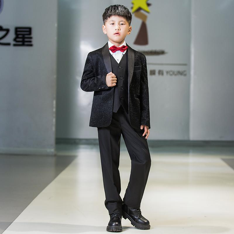 楽天フロントップ楽天市場店スーツ 子供 男 おしゃれ 発表会 舞台 パフォーマンス キッズ ファッション 男の子 スタイル ブリティッシュ 派手 目立つ キラキラ 個性的 蝶ネクタイ 黒 セット