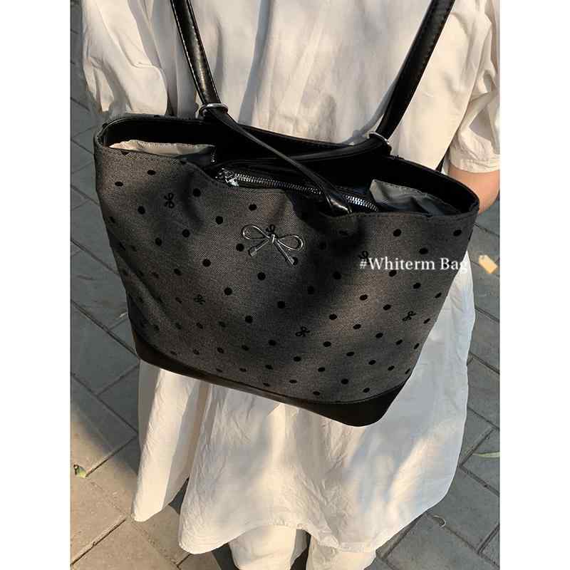 リュック レディース かわいい スクエア 韓国 学院風 トート ショルダー バッグ カジュアル 大容量 ジッパー 通学 普段使い ハート リボン 黒 グレー