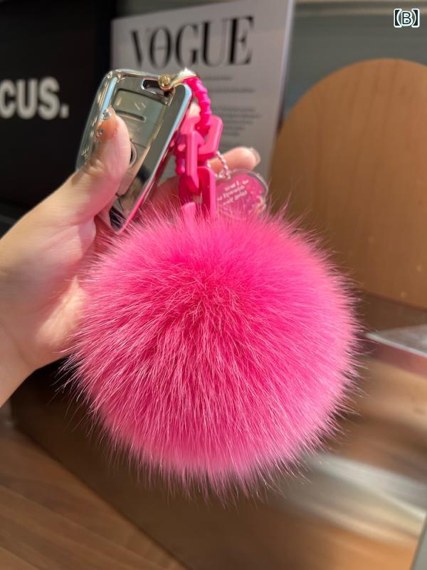 キーホルダー ふわふわ おしゃれ ファー ボール ポンポン シリコン チェーン バッグチャーム レディース カップル お揃い 車 鍵 大小サイズ バックル付き ピンク