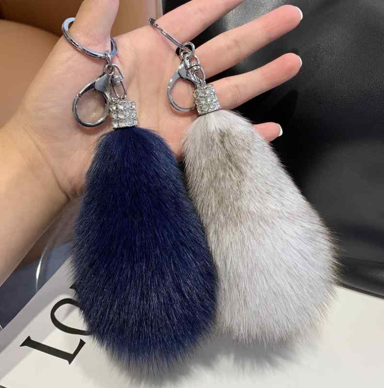 Other - ぬいぐるみキーホルダー もこもこ ふわふわ キーチェーン バッグチャーム 大きめ しっぽ レディース メンズ 大人 おしゃれ キラキラ グレー 赤 黄