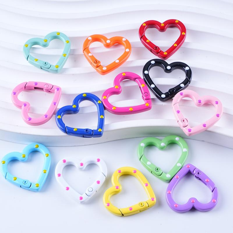 ハンドメイド 材料 かわいい カラビナ ハート ドット アクセサリー デコパーツ キーホルダー リング バッグ チャーム 鍵 留め具 金具 推し活 落下防止 DIY 手作り 手芸 素材 資材 装飾 ガーリー 手描き ペイント ピンク 青 紫