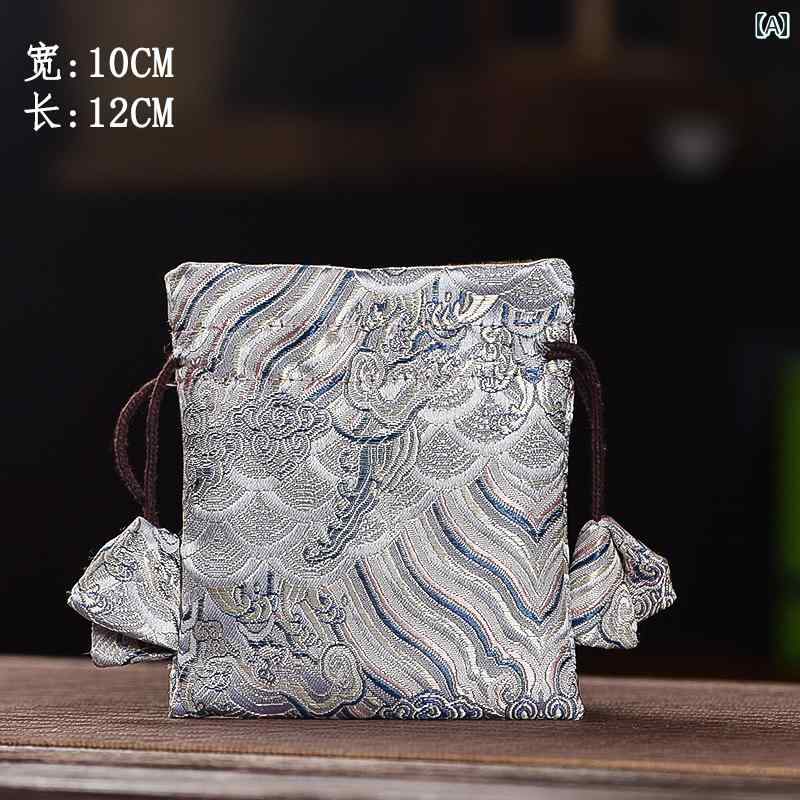 ギフトバッグ 巾着袋 きんちゃく 紐 ビーズ 大きめ 小さめ 小物入れ 収納 もこもこ メンズ レディース シルバー ゴールド 赤 総柄 花柄 大人 おしゃれ