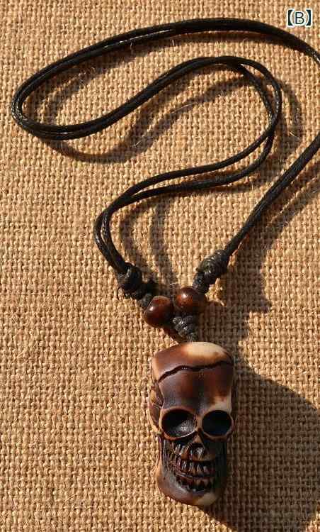 ハロウィン アクセサリー ネックレス ペンダント スカル パンク スタイル メンズ ファッション イベント パーティー レトロ 白 茶色