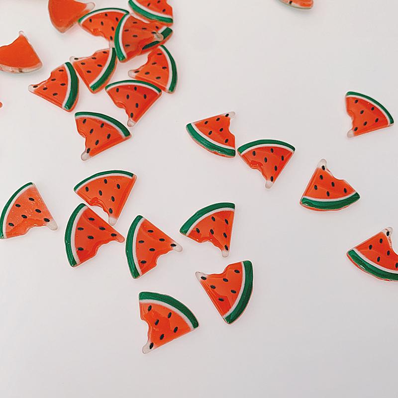 ハンドメイド パーツ チャーム かわいい 夏 樹脂 DIY 手芸 小さい 材料 手作り ヘアクリップ アクセサリー 車内 デコレーション スイカ 10個セット
