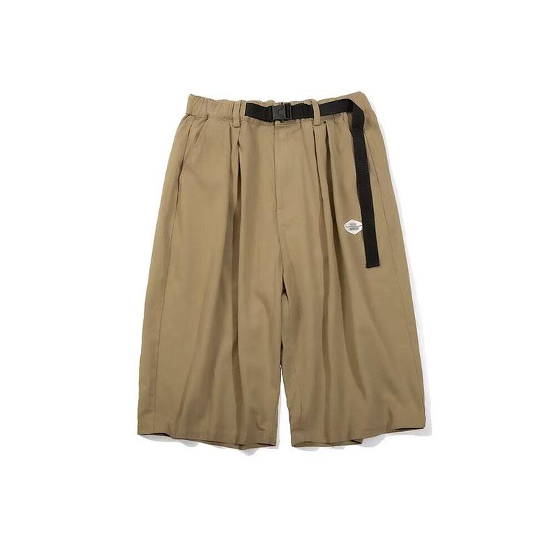 伸縮性：やや伸縮性あり