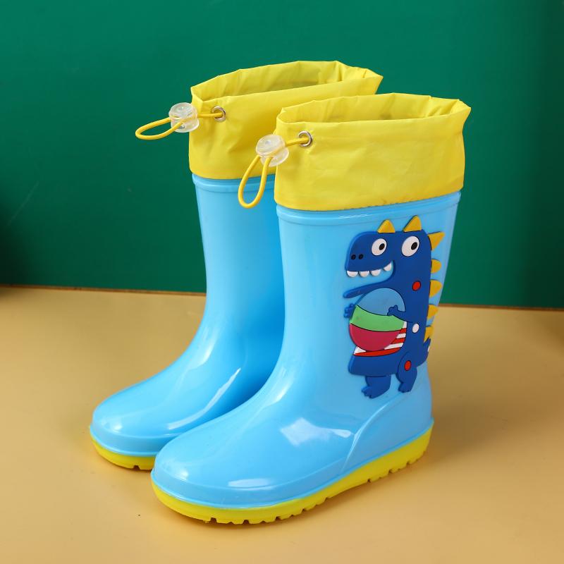レインブーツ キッズ 雨靴 雨具 軽量 長靴 滑らない 履きやすい 疲れにく 柔らかい 防水 PVC フード ドローコード 女の子 男の子 小学生 通学 かわいい 恐竜 青 ピンク 黄色該当する性別：ユニセックス該当する季節：オールシーズン厚み：普通アッパーの高さ：ハイチューブ（チューブの高さ28cmからひざまで）表面素材: PVC