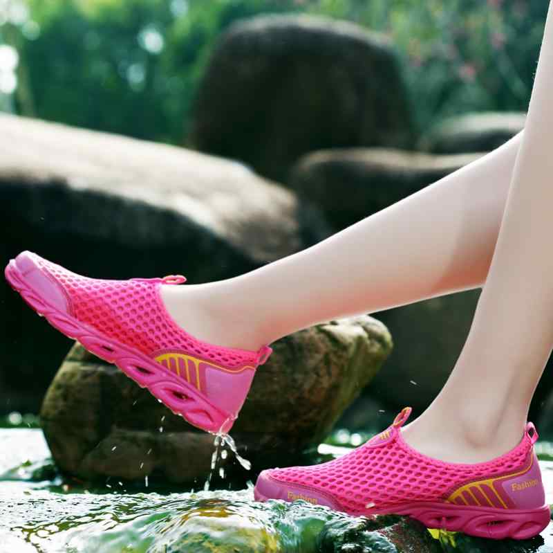 水陸両用 シューズ メンズ レディース 大人 ビーチ トレッキング 川遊び アウトドア 磯遊び 釣り メッシュ 排水 速乾 通気性 軽量 滑り止め 黒 グレー ピンク