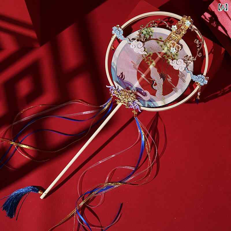 フロントップ楽天市場店の団扇 立体 二層 鶴 刺繍 漢服 撮影 小道具 中国風 レトロ アンティーク ホワイト ブルー レッド 円形 夏 花柄 タッセル ギフト パフォーマンス｜アングル2